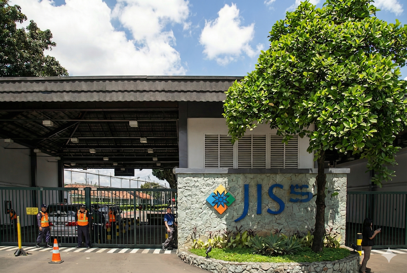JIS entrance, Jakarta Intercultural School